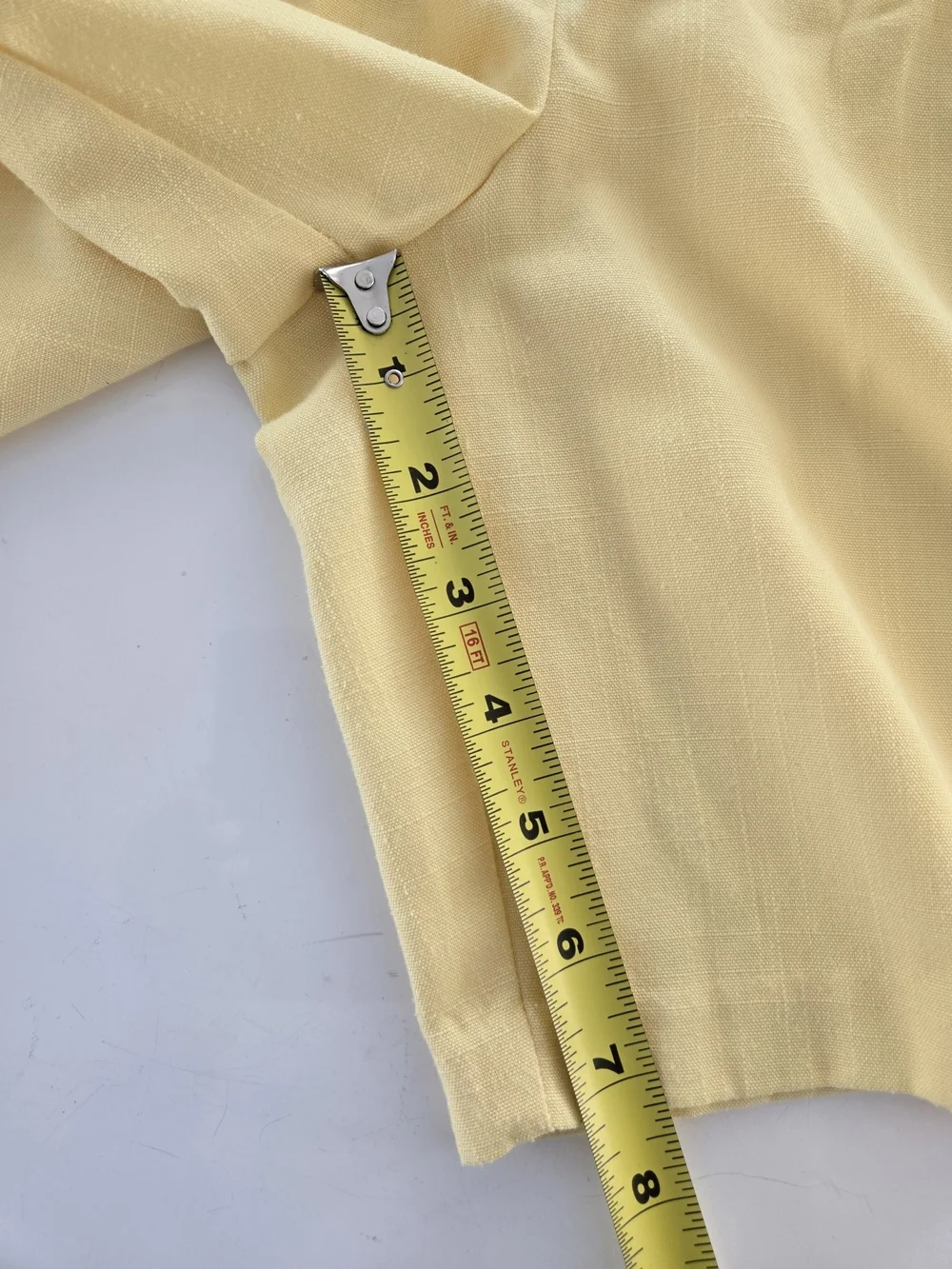 Sag Harbor Petite Pale Yellow Two-Piece Set Top Size 4 Short Size 6